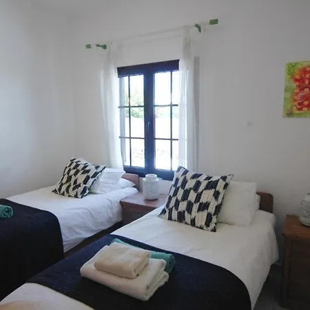 Playa Blanca Sleeps 7 With Pool Villa