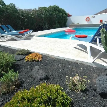 Playa Blanca Sleeps 7 With Pool * פלאיה בלנקה